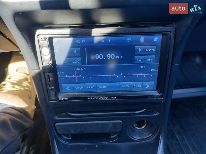 Хэтчбек Mazda 323 1996 в Остроге