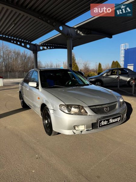 Седан Mazda 323 2002 в Запорожье