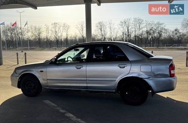Седан Mazda 323 2002 в Запорожье