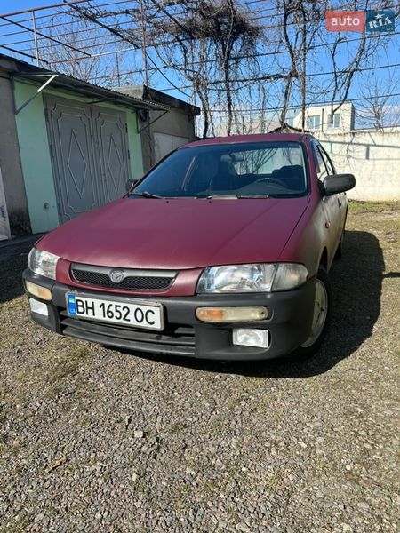 Седан Mazda 323 1997 в Черноморске