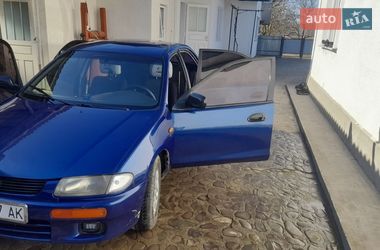 Седан Mazda 323 1996 в Косові