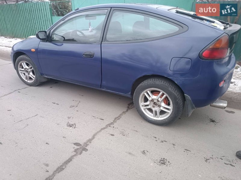 Купе Mazda 323 1994 в Хмельницком