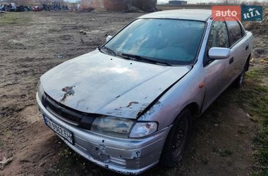 Седан Mazda 323 1998 в Львові