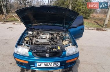 Седан Mazda 323 1996 в Кривом Роге