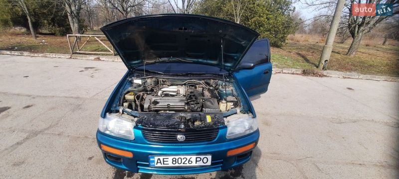 Седан Mazda 323 1996 в Кривом Роге