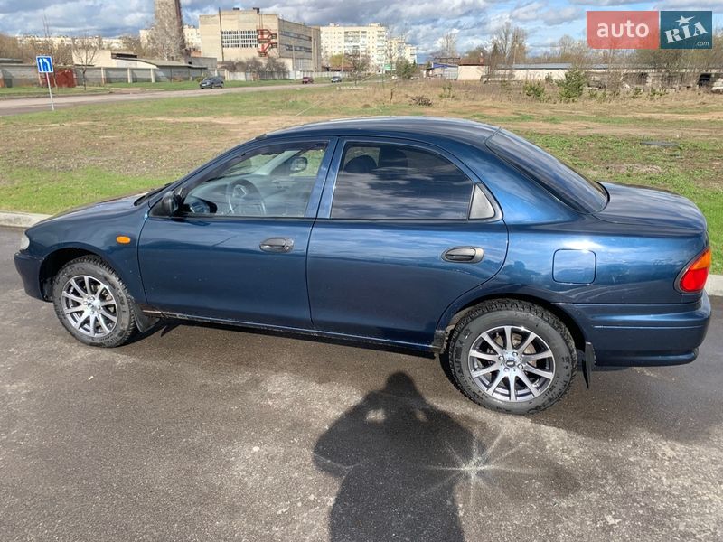 Mazda 323 1998 Mazda 323 1998