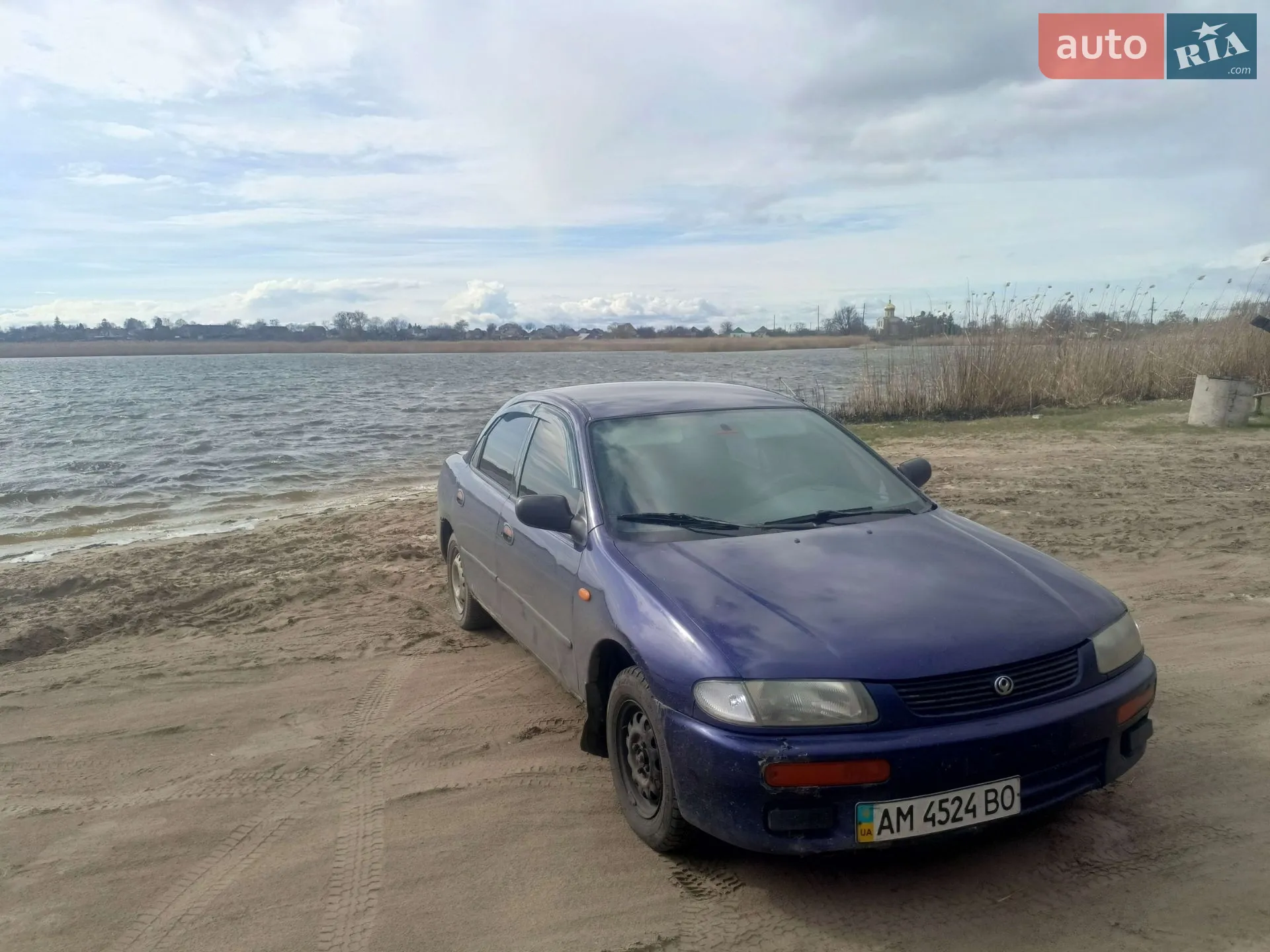 Mazda 323 1995