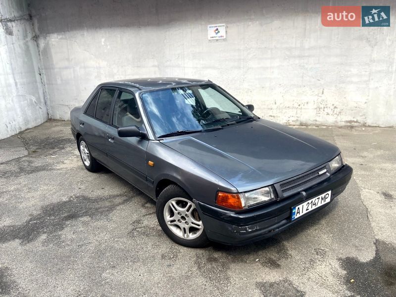 Седан Mazda 323 1991 в Києві фото Седан Mazda 323 1991 в Києві