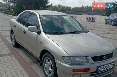 Седан Mazda 323 1995 в Измаиле
