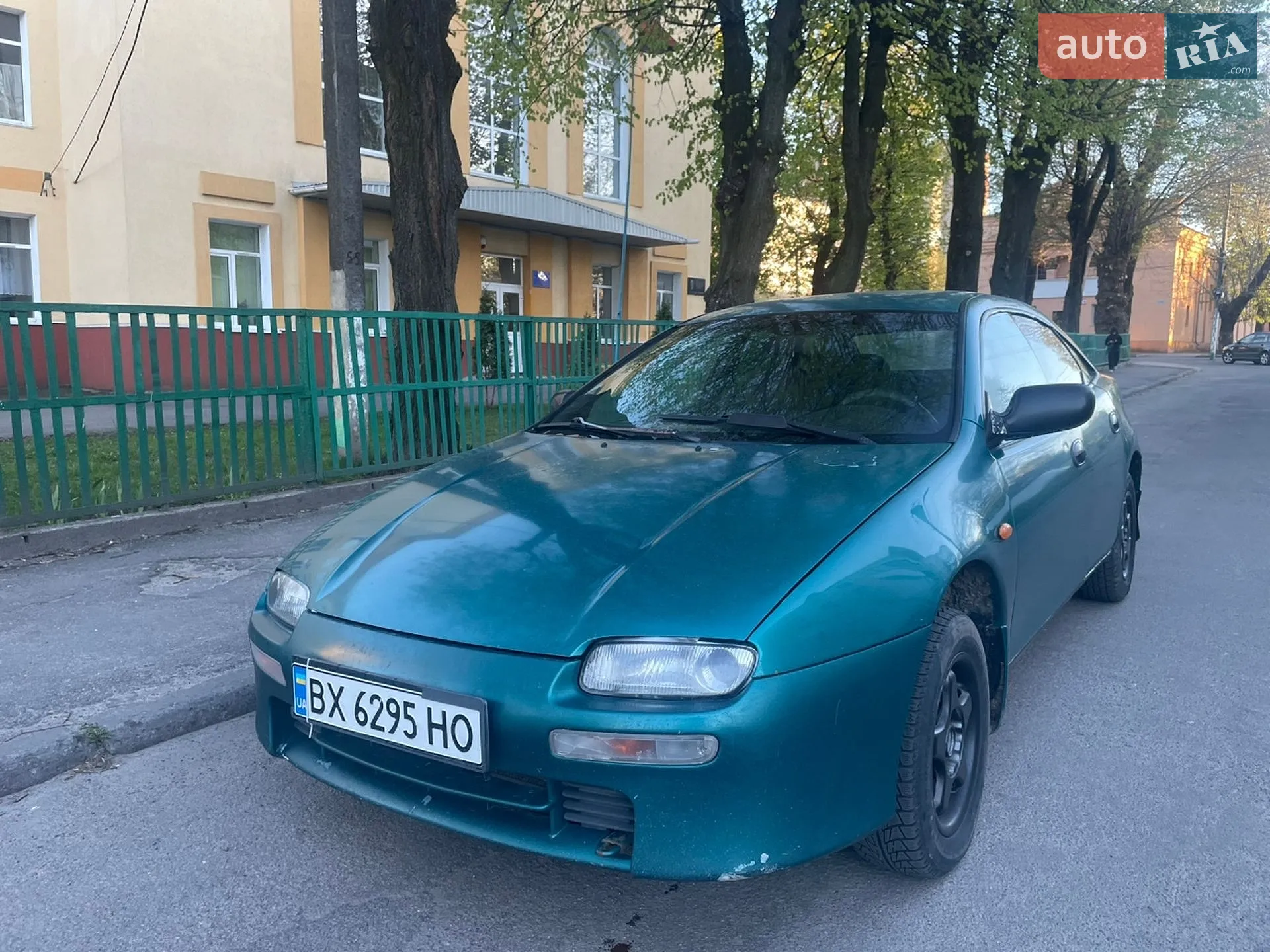 Mazda 323 1997