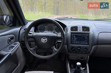 Хэтчбек Mazda 323 2001 в Тростянце
