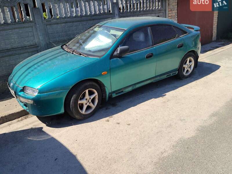 Хэтчбек Mazda 323 1997 в Киеве