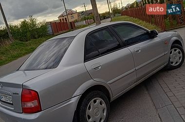 Седан Mazda 323 2002 в Львове
