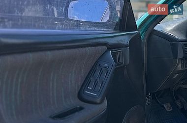 Седан Mazda 323 1995 в Кривом Роге