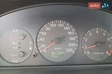 Хэтчбек Mazda 323 1998 в Киеве