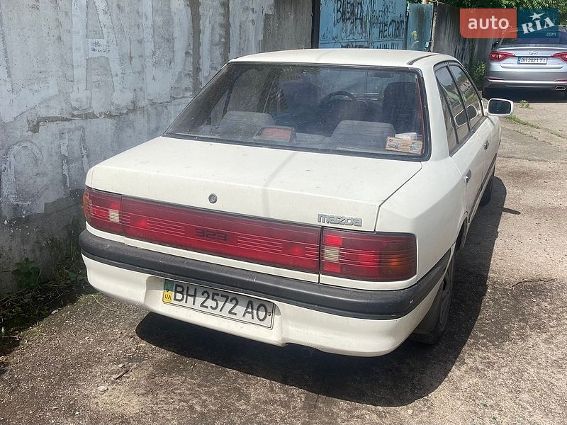 Седан Mazda 323 1995 в Одесі фото 7 Седан Mazda 323 1995 в Одесі
