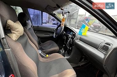Седан Mazda 323 1997 в Шептицькому фото 4 Седан Mazda 323 1997 в Шептицькому