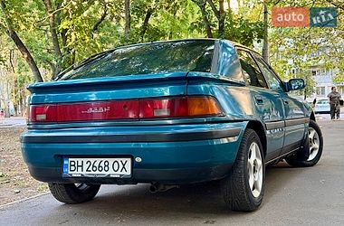 Хэтчбек Mazda 323 1992 в Одессе