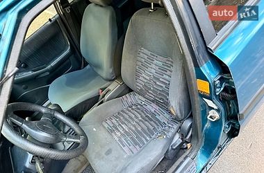 Хэтчбек Mazda 323 1992 в Одессе