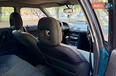 Хэтчбек Mazda 323 1992 в Одессе