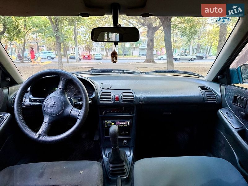 Хэтчбек Mazda 323 1992 в Одессе