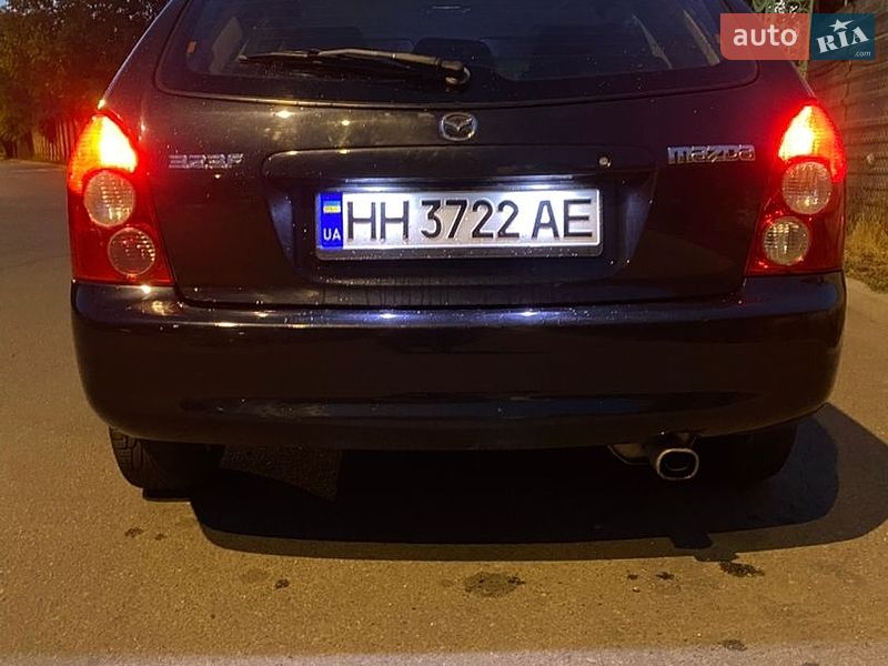 Хетчбек Mazda 323 2003 в Одесі