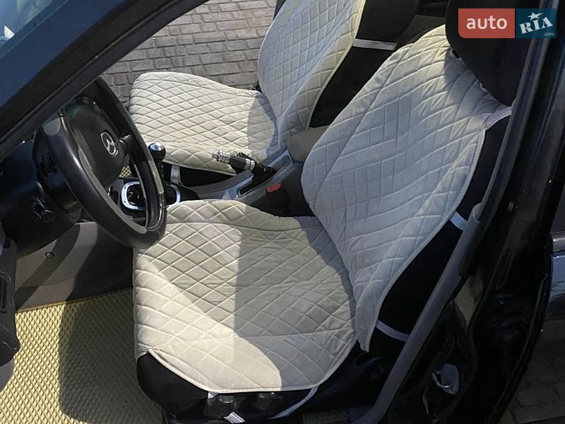 Хетчбек Mazda 323 2003 в Одесі