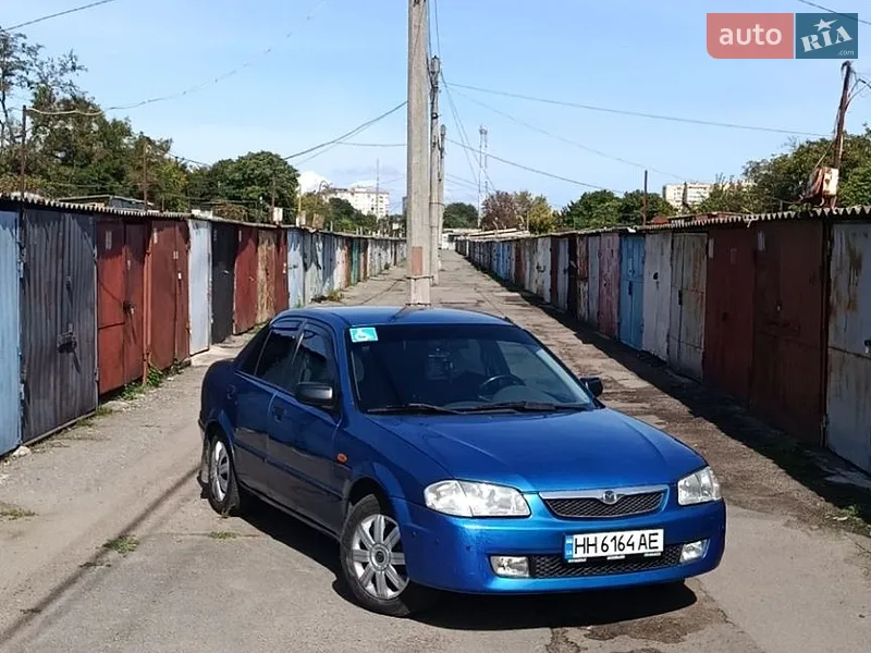 Mazda 323