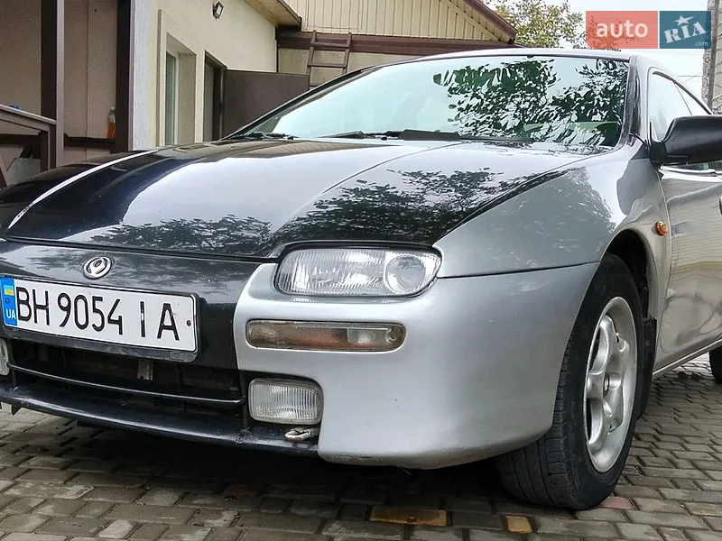Mazda 323 1998