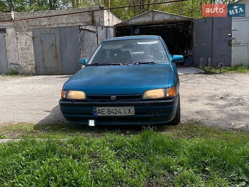 Mazda 323 1993 Mazda 323 1993