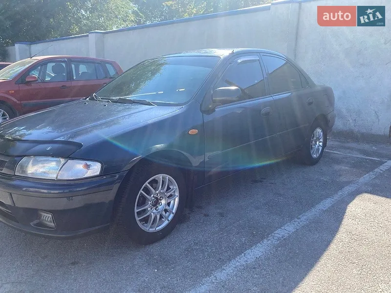 Mazda 323