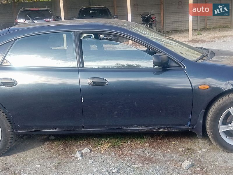 Хэтчбек Mazda 323 1996 в Днепре
