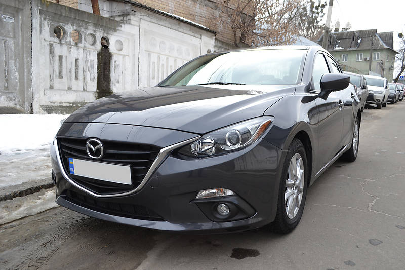 Mazda 3 2015 года