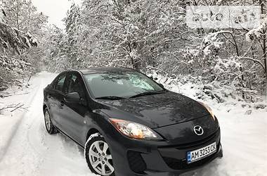 Седан Mazda 3 2010 в Киеве