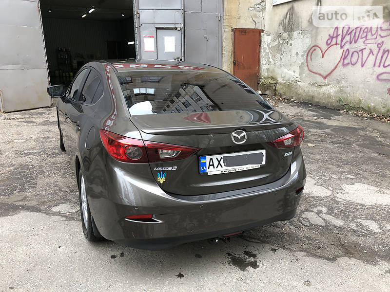 Седан Mazda 3 2017 в Харькове