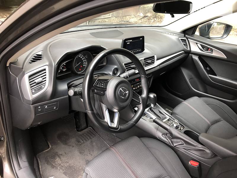 Седан Mazda 3 2017 в Харькове