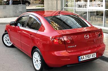 Седан Mazda 3 2005 в 