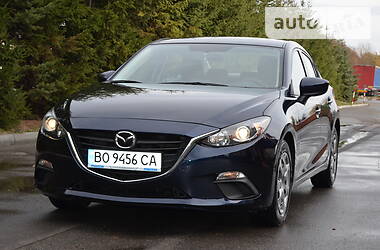 Седан Mazda 3 2016 в Тернополе