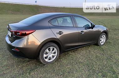 Седан Mazda 3 2017 в Дніпрі