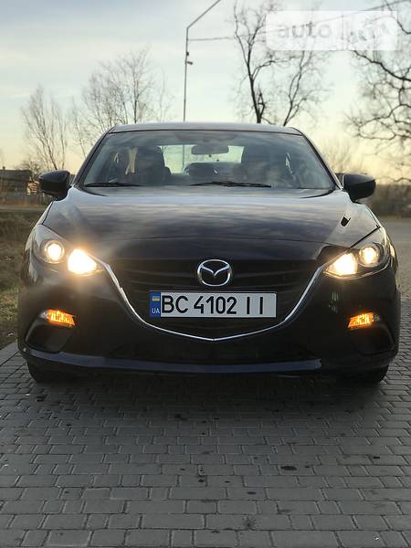 Седан Mazda 3 2015 в Яворові