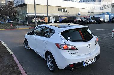 Хэтчбек Mazda 3 2010 в Киеве