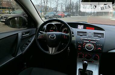 Хэтчбек Mazda 3 2011 в Киеве