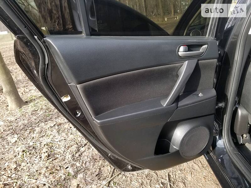 Седан Mazda 3 2011 в Дніпрі фото 35 Седан Mazda 3 2011 в Дніпрі