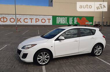 Хэтчбек Mazda 3 2009 в Мариуполе