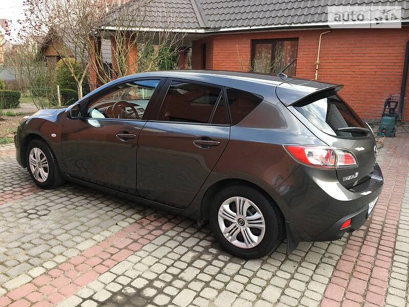 Хетчбек Mazda 3 2011 в Луцьку