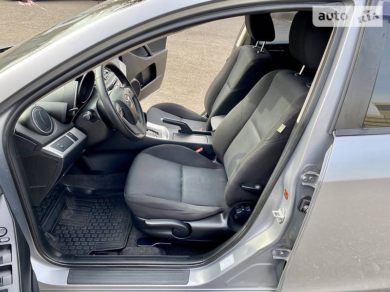 Седан Mazda 3 2011 в Киеве