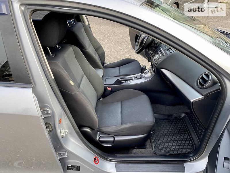 Седан Mazda 3 2011 в Киеве