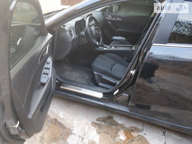 Седан Mazda 3 2018 в Києві