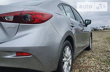 Седан Mazda 3 2015 в 