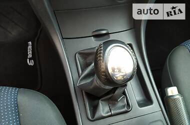 Хэтчбек Mazda 3 2004 в 